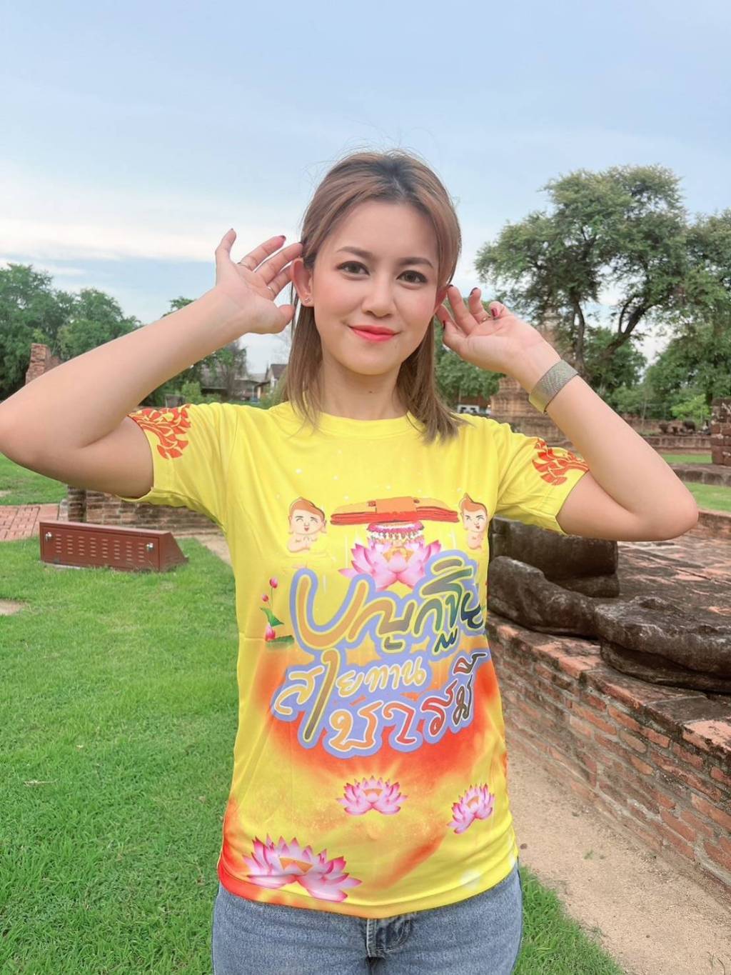 เสื้อบุญกฐินผ้าไมโคร-ส่งไว-ลายสวยใส่สบาย-ทำบุญ-สุขกายสบายใจ