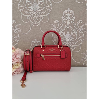 (ผ่อน0%) กระเป๋าสะพายข้างสีแดง ทรงหมอน 6 นิ้ว Coach Mini Rowan Crossbody In Signature Leather CC944 สีแดง ซีนูน
