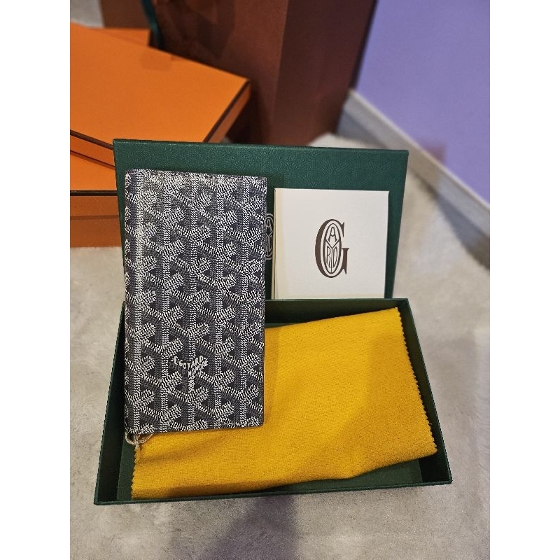 The SaintRoch wallet "gray" Shopee Thailand