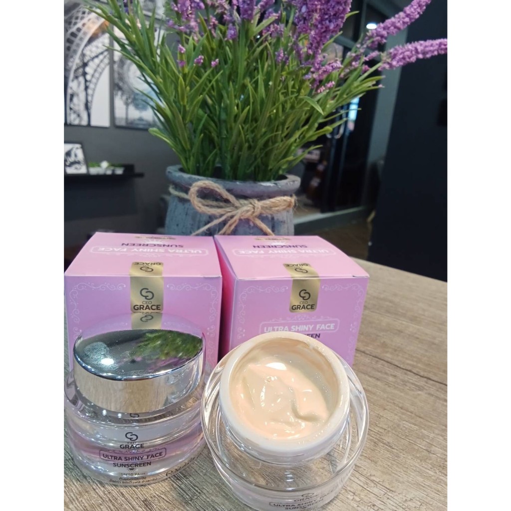 โปร 2 กระปุก กันแดดเนื้อแป้ง ULTRA SHINY FACE SUNSCREEN 20g. Shopee