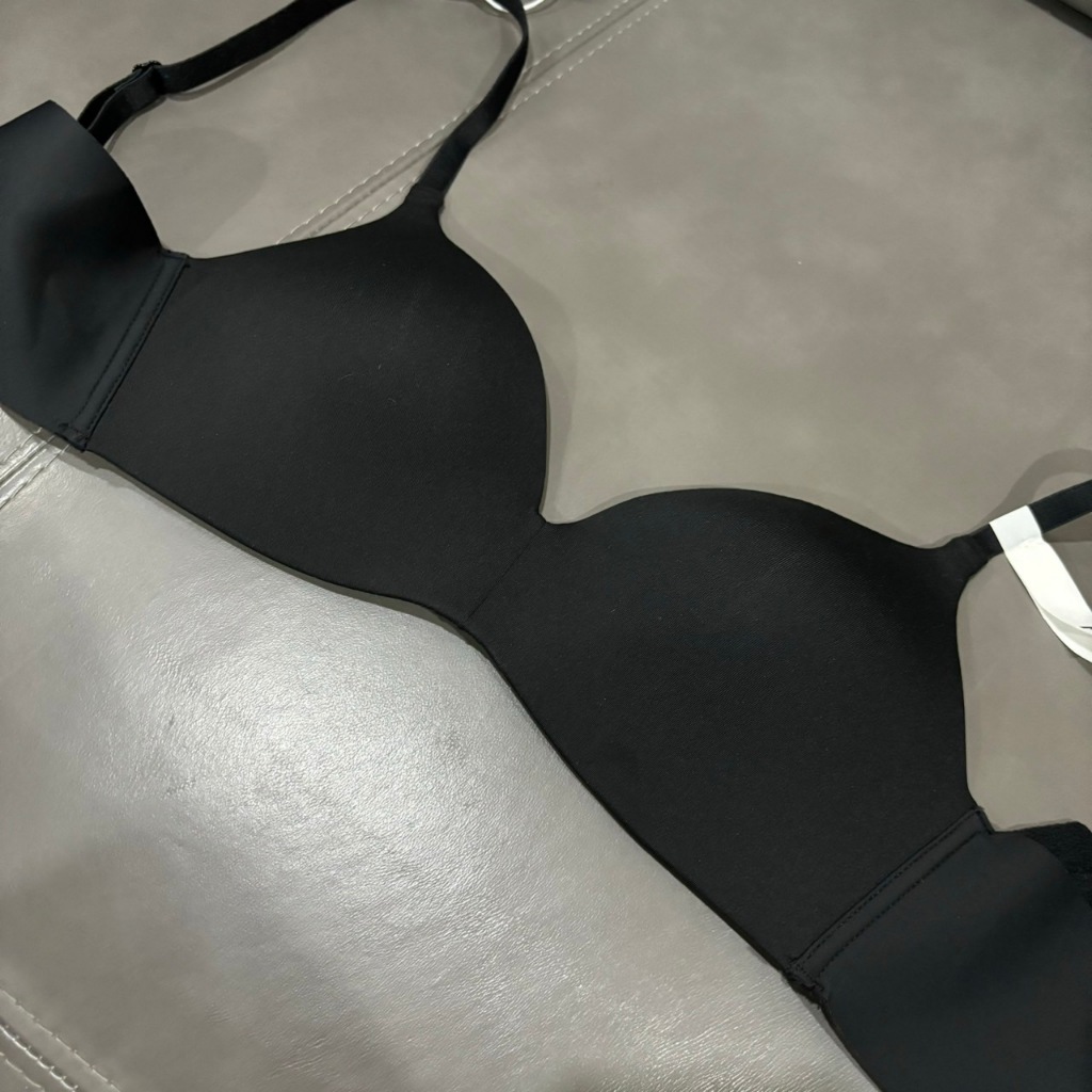 Sabina เสื้อชั้นใน รุ่น Pretty Perfect Invisible Wire (ไม่มีโครง) รหัส ...