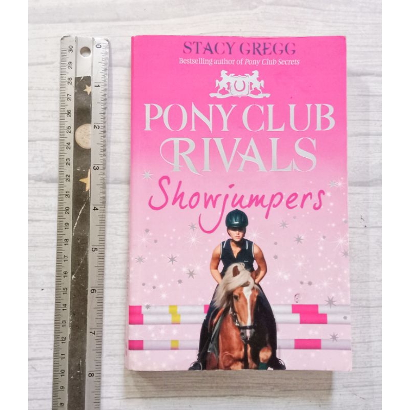 เรื่องสั้น ภาษาอังกฤษ Pony Club Rivals Show jumpers non fiction ...
