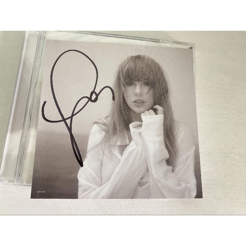 แผ่นซีดี TTPD พร้อมลายเซ็น Taylor Swift The Tortured Poets Department ...