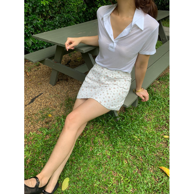 Charlotte irony | Floral mini skirt