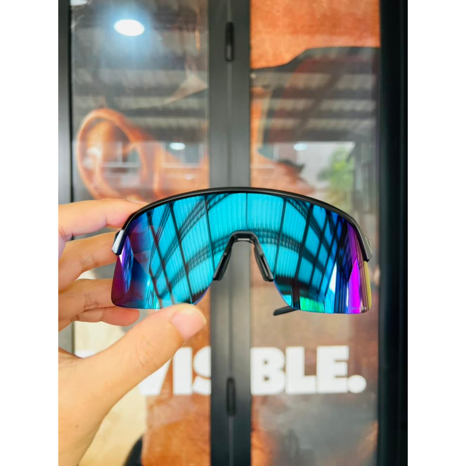 Sutro Lite Matte White w/ Prizm Sapphire