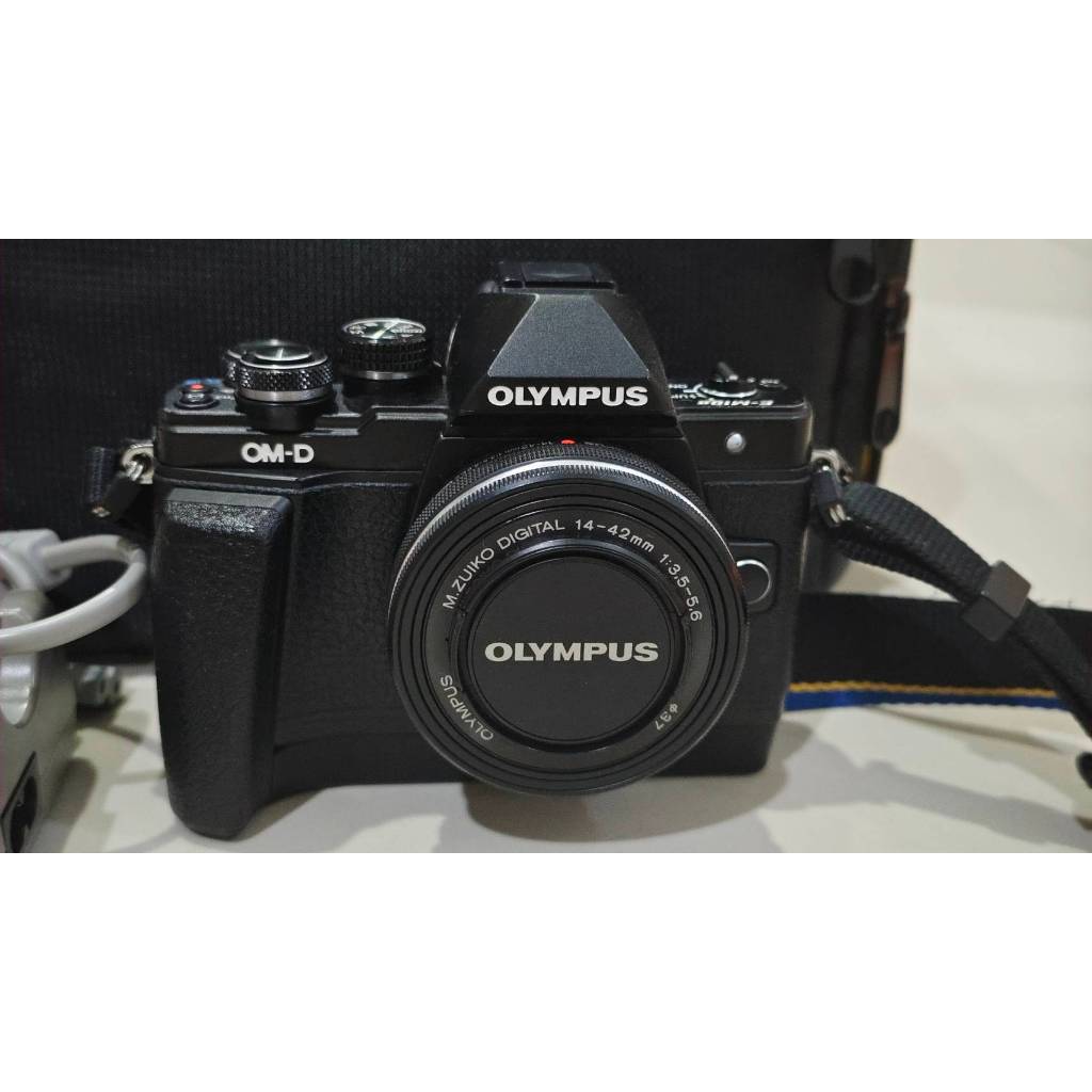 [มือสอง] กล้องถ่ายรูป Olympus EM10 MKII | Shopee Thailand