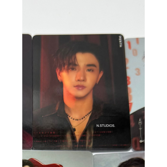 🩵พร้อมส่ง🩵 COLLECTIBLE RANDOM CARD PERTH SANTA TIME STOPPER