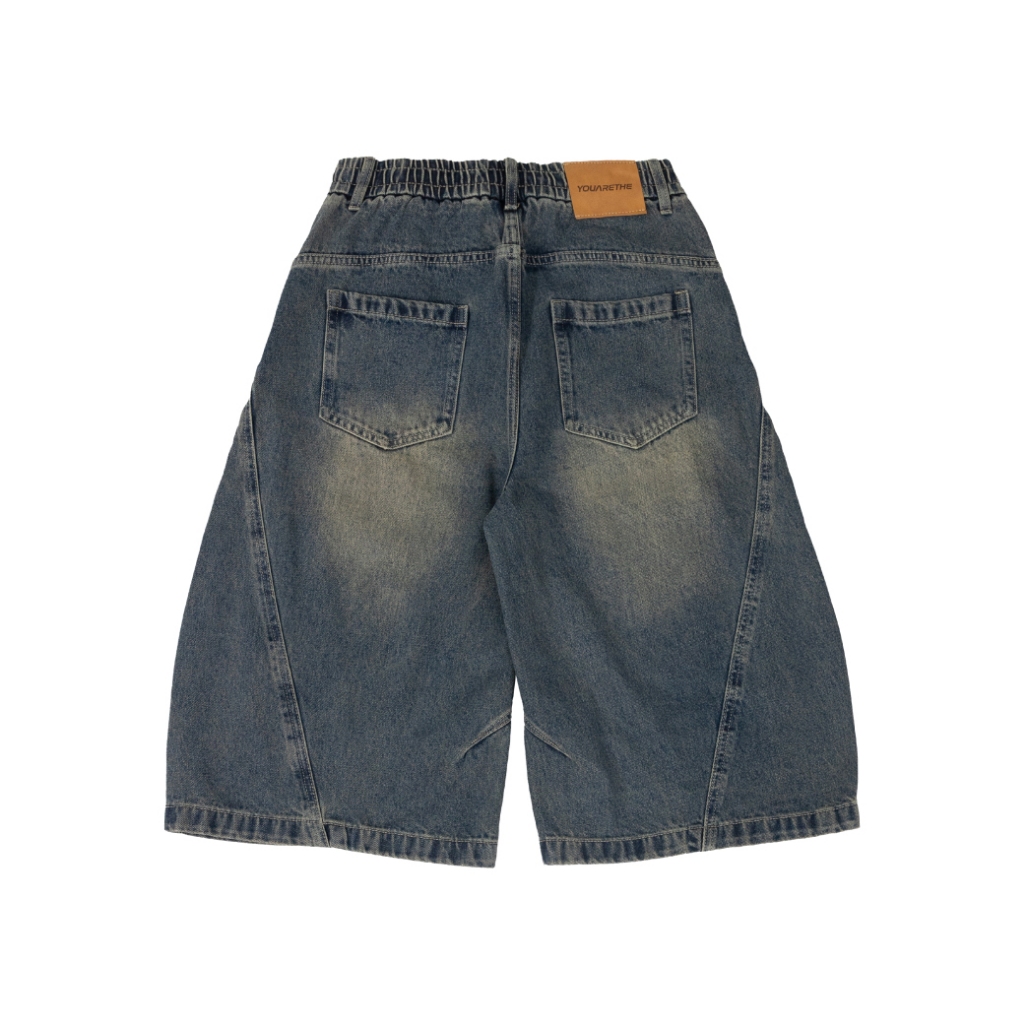 URTHE - กางเกงยีนส์ เอวยางยืด รุ่น V-CUT SHORTS
