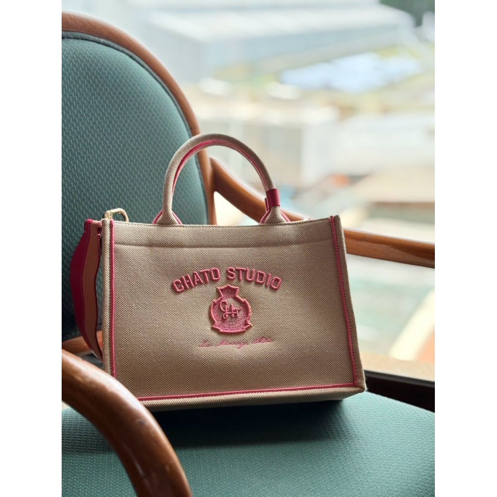 Chato Studio Tote WHITE HAVEN PS TOTE Pink Small | Shopee Thailand