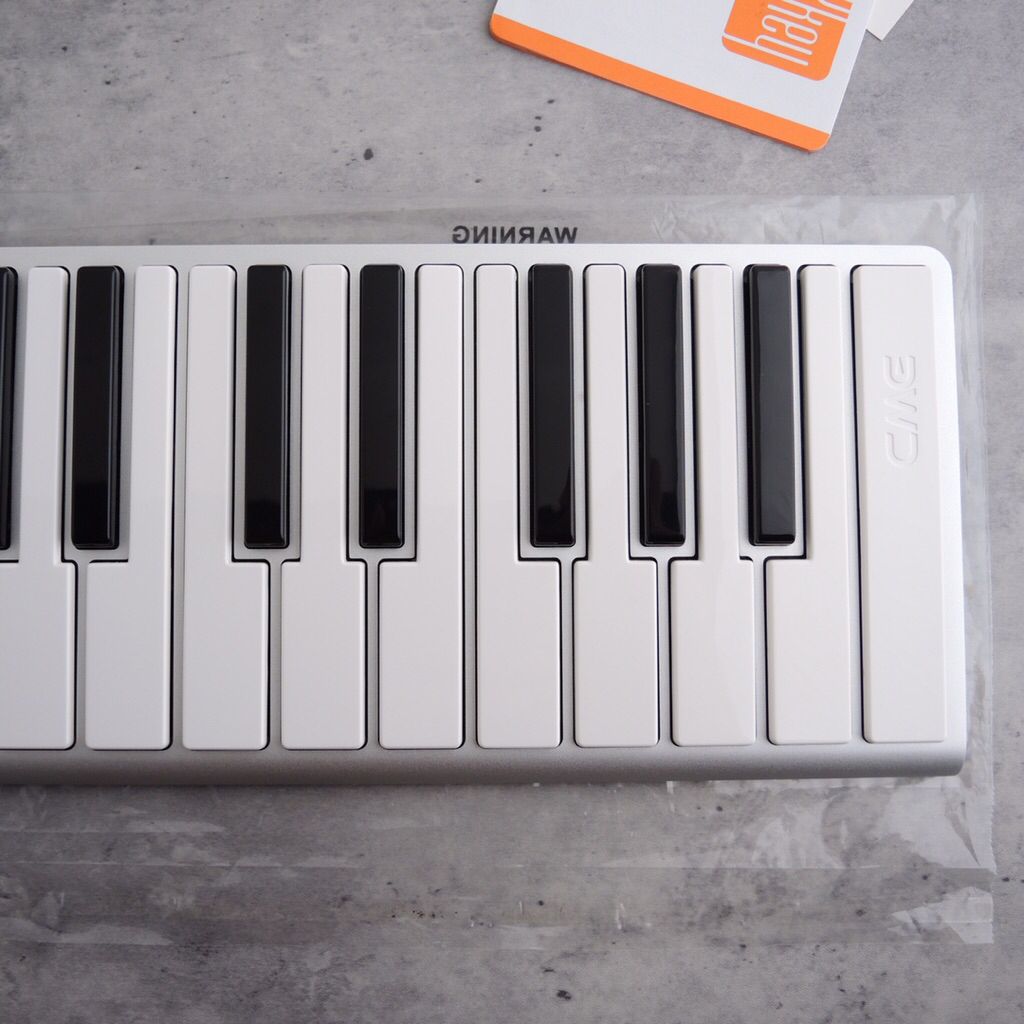 !!ไม่มีสาย Micro USB(ใช้แบบบาง ขอบหนาจะติด) CME >> Xkey 25 (KX01U00 ...