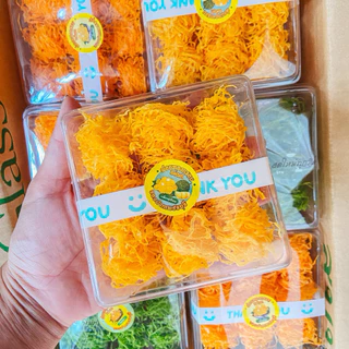set 5 กล่อง ขนมฝอยทองกรอบแม่นก คละ3รส ดั้งเดิม ใบเตยและ กลิ่นทุเรียน จากต้นตำหรับเมืองเพชรบุรี photo