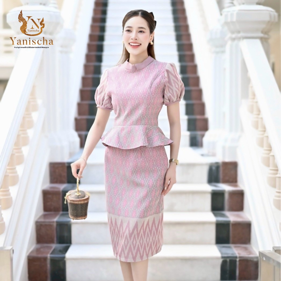 ชุดผ้าไทยเซ็ตผ้าฝ้ายทอลายอัดกาว กระโปรงสั้นคลุมเข่า ออกงาน ไปวัด ทรงสวย ไซส์ XS-5XL