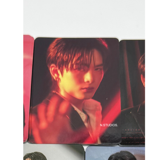 🩵พร้อมส่ง🩵 COLLECTIBLE RANDOM CARD PERTH SANTA TIME STOPPER