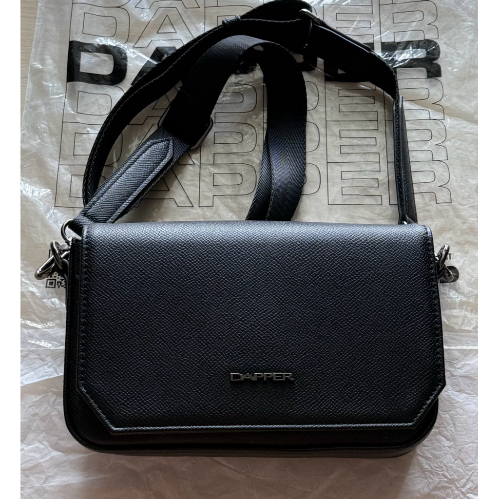 กระเป๋าสะพาย Dapper Essential Mini Crossbody Bag สีดำ สภาพใหม่ | Shopee ...