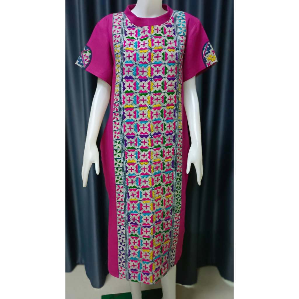 เดรสผ้าใยกัญชง สีม่วงกลีบบัว ลายปักด้นมือ (Size 44) | Shopee Thailand