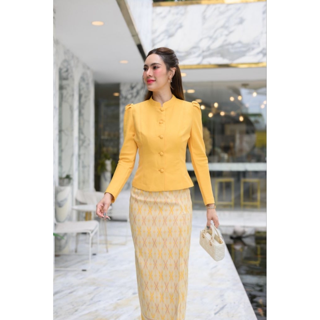 A40 ชุดไทยจิตรดาสีเหลืองมงคล ผ้าฝ้ายดักแด้ เรียบหรู ไซส์S-3XL พร้อมส่ง Pre-order มุมมองที่ 5