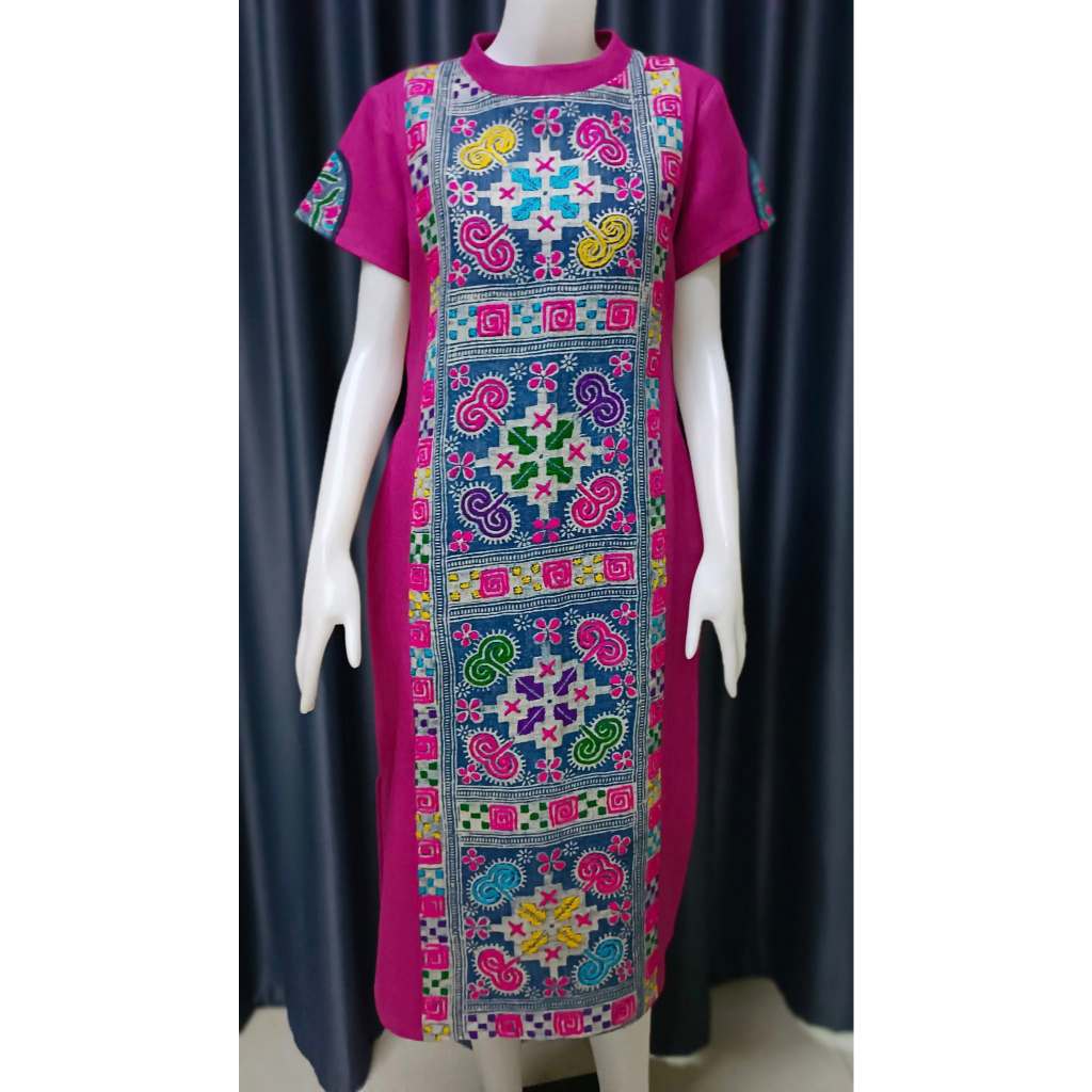 เดรสผ้าใยกัญชง สีม่วงกลีบบัว ลายปักด้นมือ (Size 40,42,44) | Shopee Thailand