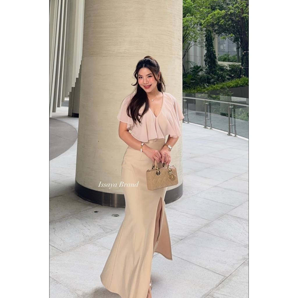 Patra Dress เดรสยาวระบายชีฟอง Issaya Brand ไซส์ S-3XL พรางหุ่น เรียบหรู ใส่ไปงานแต่ง มุมมองที่ 4