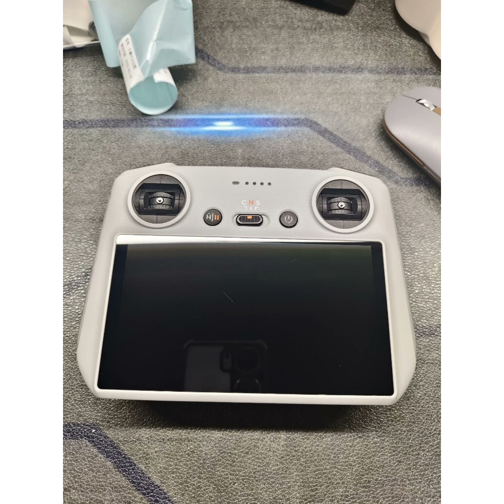 DJI RC1 รีโมตคอนโทรลสำหรับโดรนระดับมืออาชีพ พร้อมหน้าจอควบคุม ขนาด 5.5 ...