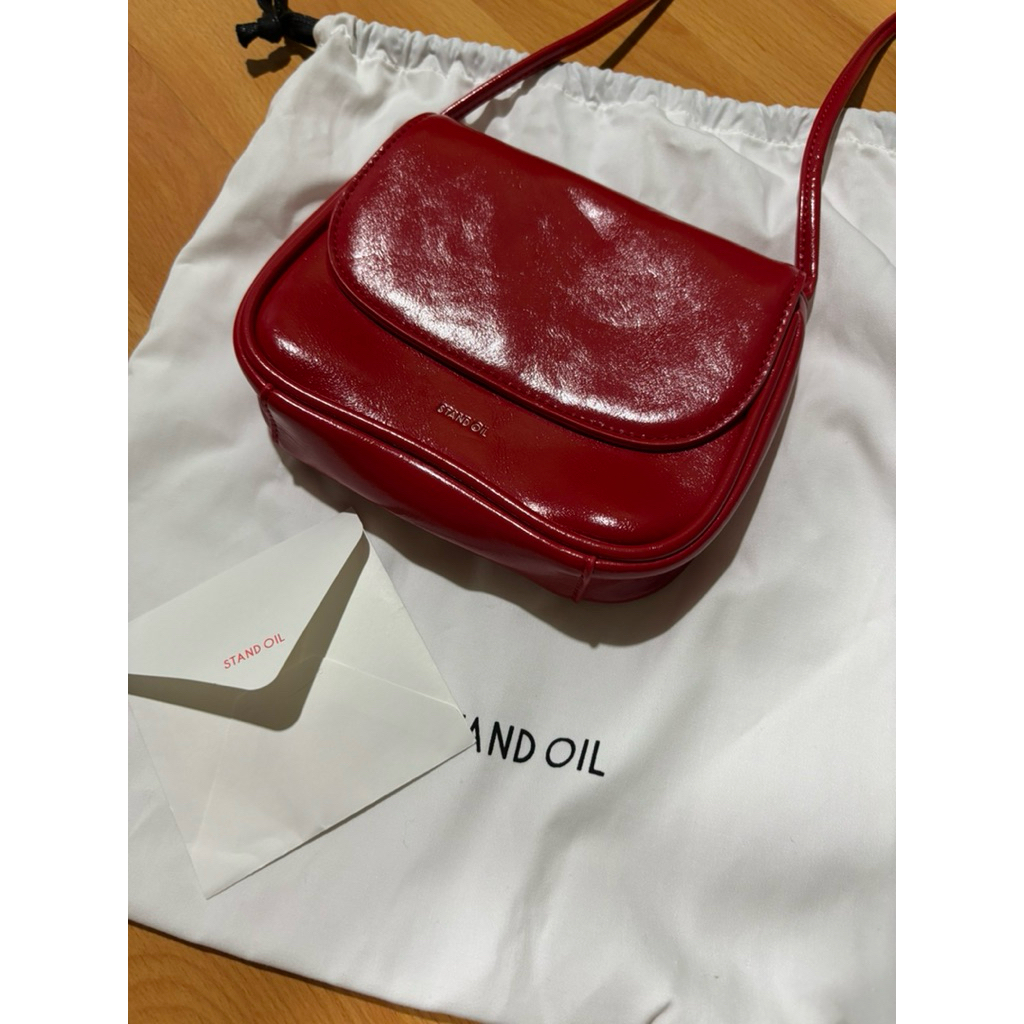 กระเป๋า stand oil cookie red ของแท้ (มือ2) | Shopee Thailand