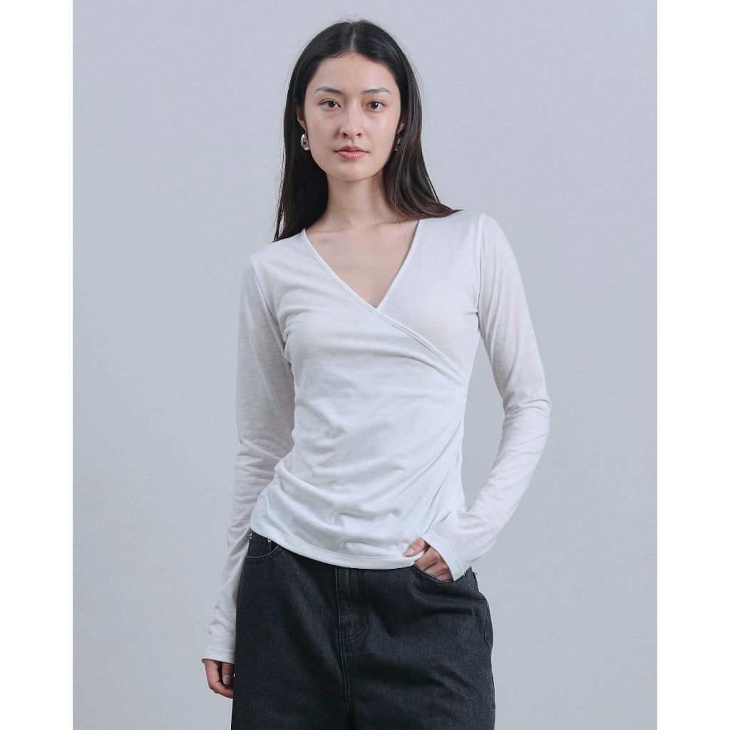 AIMER - Cross V Longsleeve Top เสื้อคอวีไขว้ | Shopee Thailand