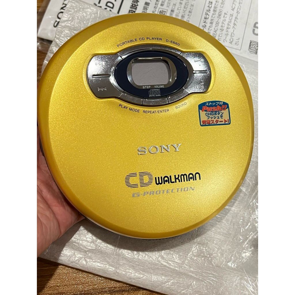เครื่ิองเล่นSony CD Walkman รุ่น D-E660 สีทอง รุ่นฉลองครบรอบ 20ปี