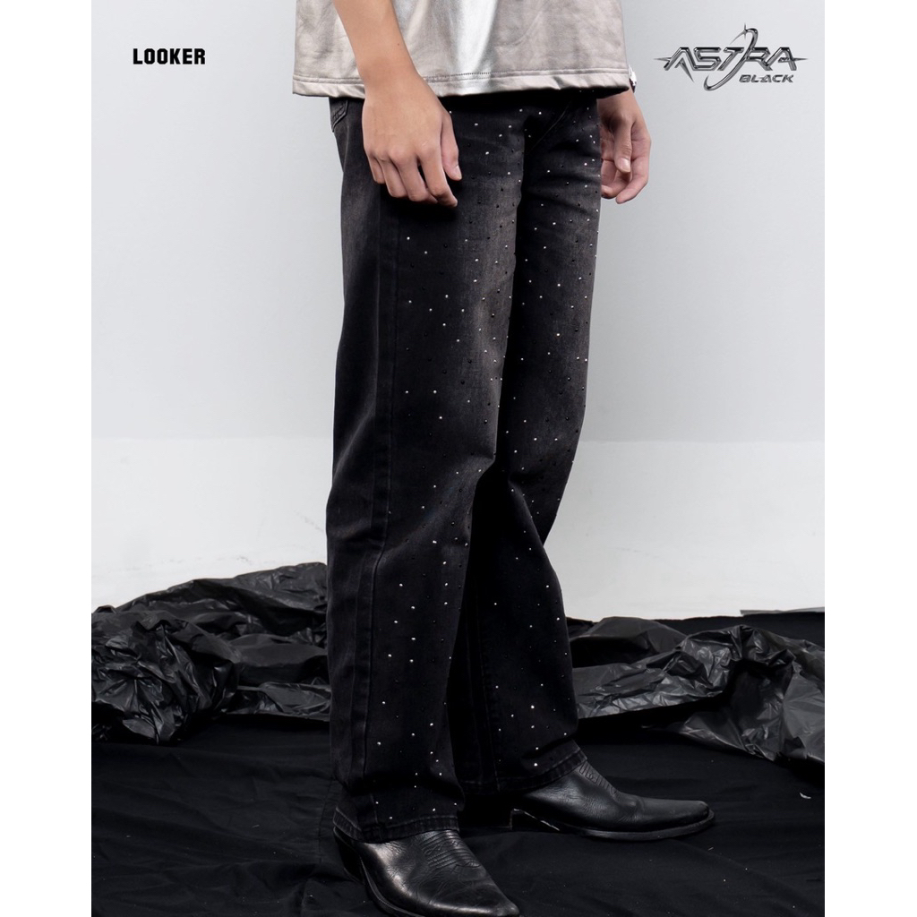 LOOKER – ASTRABLACK STARDUST JEANS(กางเกงยีนส์เพชร)