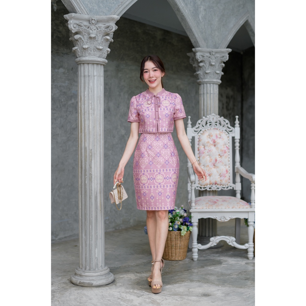 เดรสลายไทยคอบัวกั๊กทรงสอบ เข้ารูปสวย ใส่ทำงานพิธีการ ไซส์ S-2XL ผ้าอัดกาว มุมมองที่ 6