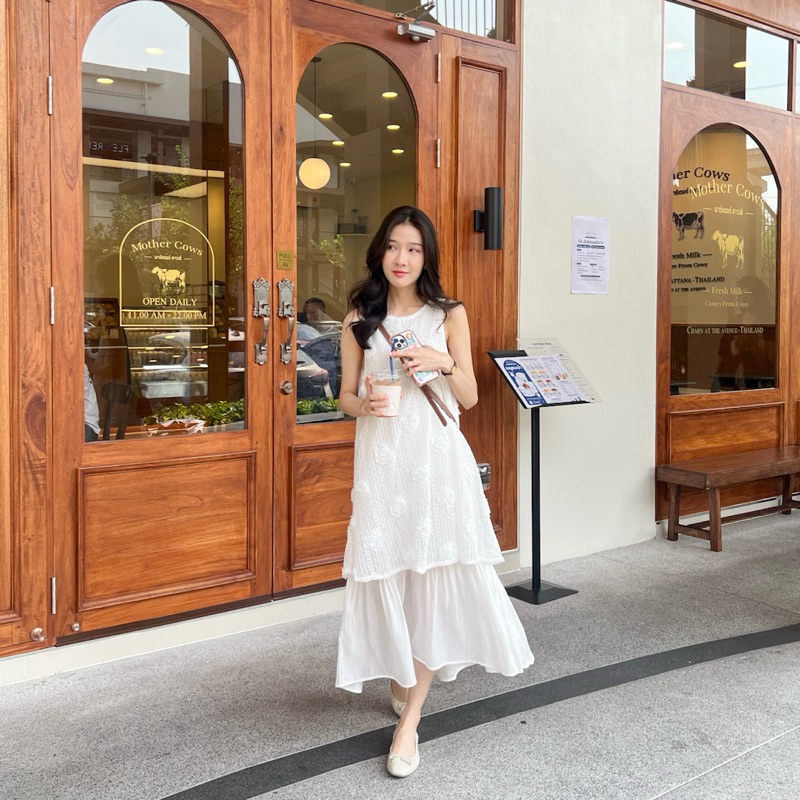 🫖Lady Arin Dress - Miida🍯 เดรสทรงปล่อย🥛ผ้าทอมีดีเทลดอกไม้บนชุด🥞 ...