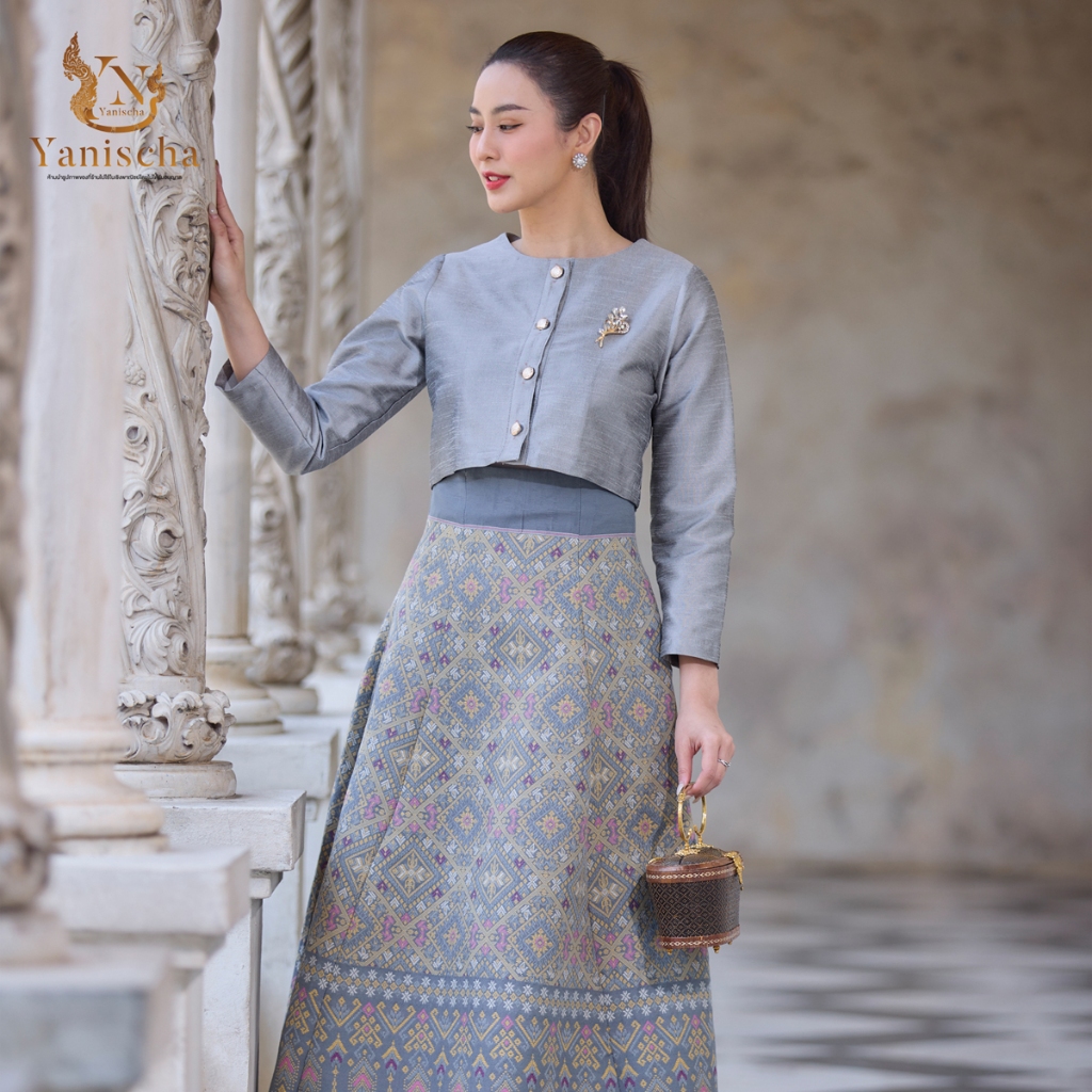 ชุดไทยผ้าไหมสีเทาเงินมงคล เอวสูง ไซส์ M-4XL ชุดออกงาน ไปวัด ทำบุญ มุมมองที่ 3
