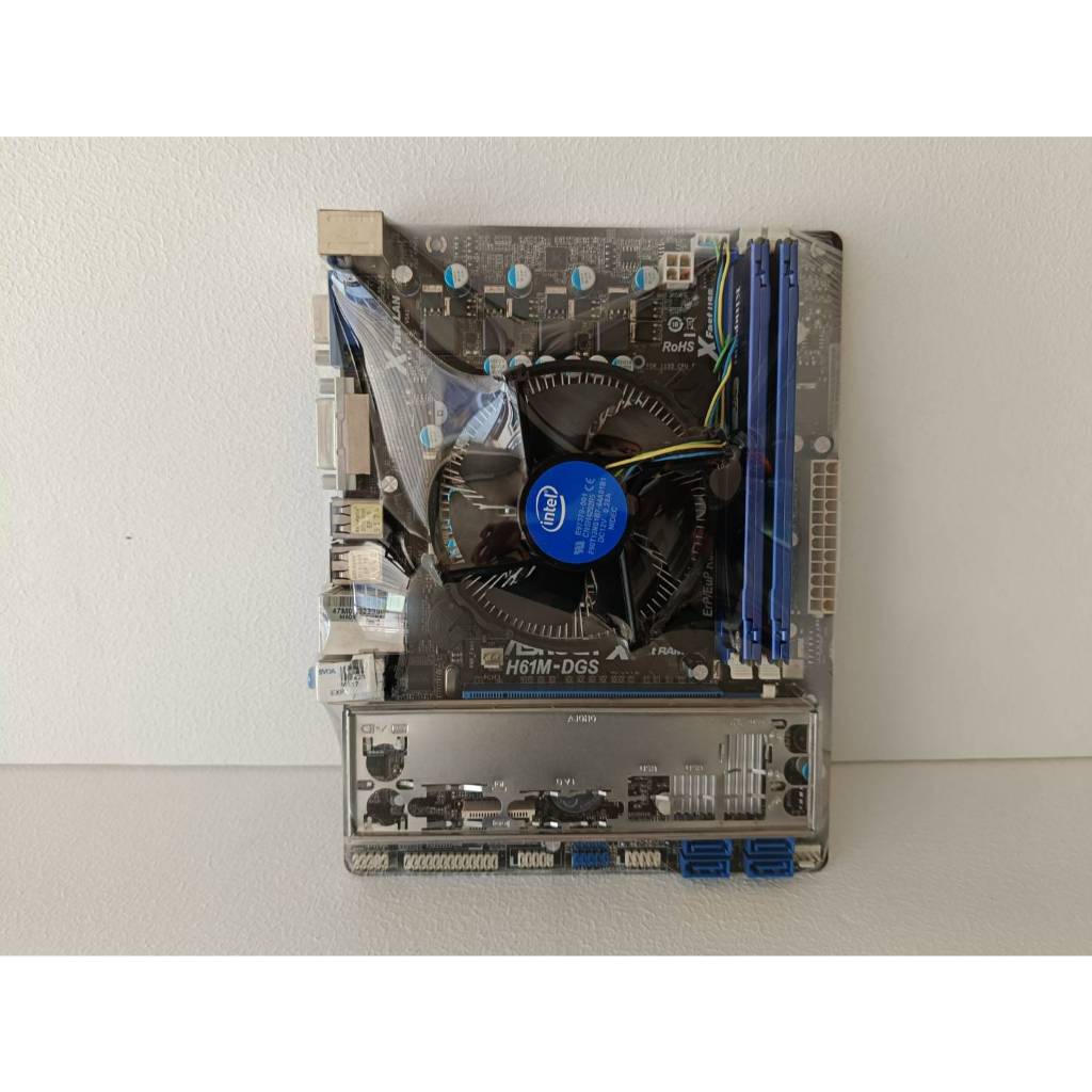  asrock h61m vgs socket 1155 cpu i5 2400 ram 8gb ddr3 