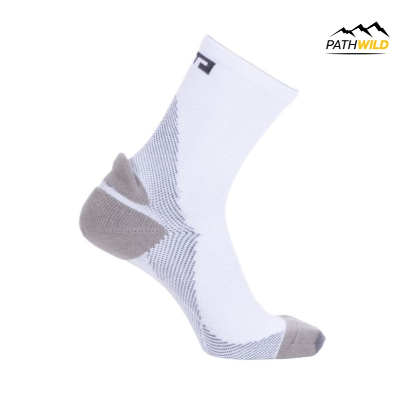 Training LAB TL CREW SOCKS ถุงเท้าแบบข้อยาว กระชับบริเวณอุ้งเท้า รองรับ ...