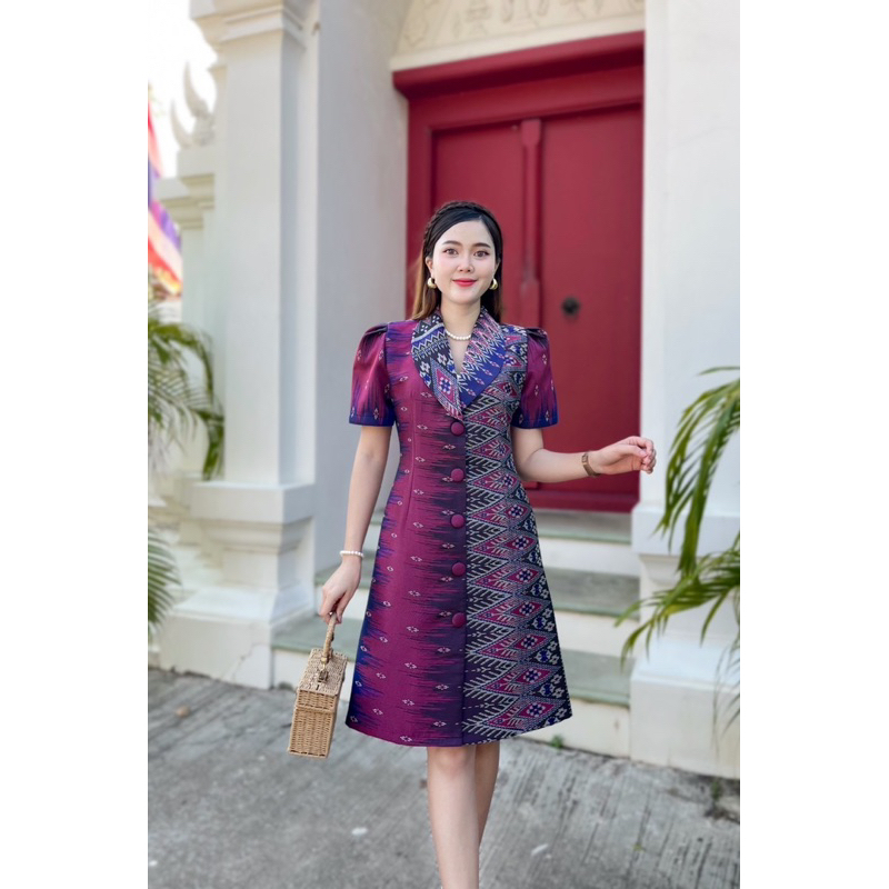 เดรสคอปกกระดุมหน้าผ้าฝ้ายทออัดกาว ใส่ทำงาน-ไปงาน ทรงสวยพอดีตัว มุมมองที่ 4