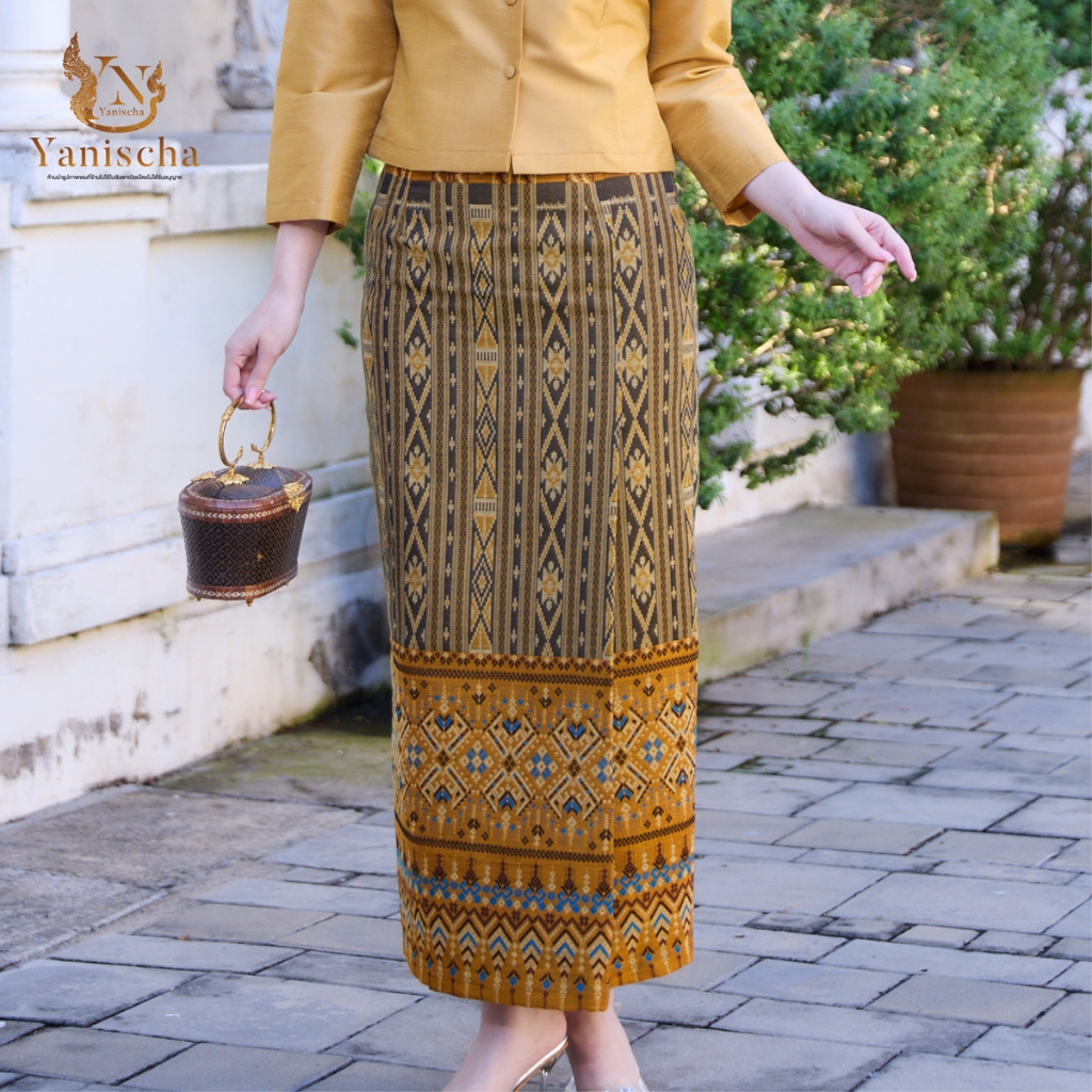 ชุดผ้าไทยไหมแท้ ทรงเรือนต้น อัดกาวอย่างดี สวยสง่า ใส่แล้วดูผอม พร้อมส่ง! มุมมองที่ 5