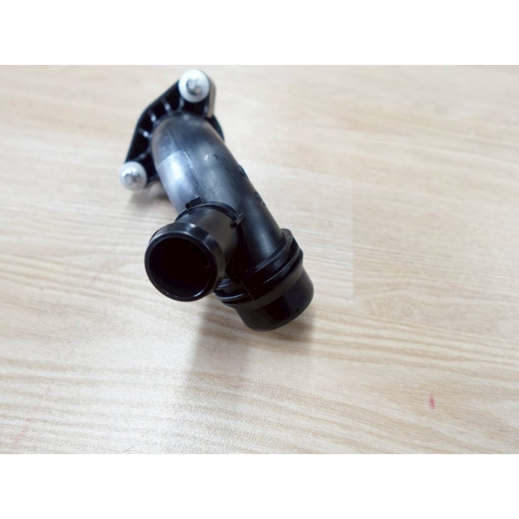 ท่อคอปั๊มน้ำ (water pump) Mercedes - Benz C-Class W205 C180 C200 C300 ...