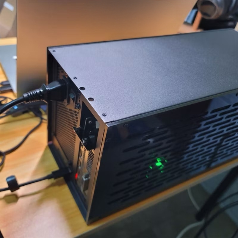 eGPU TH3P4G3 Thunderbolt 4 กล่องเหล็ก ฝาอคลีลิค มือสอง | Shopee Thailand