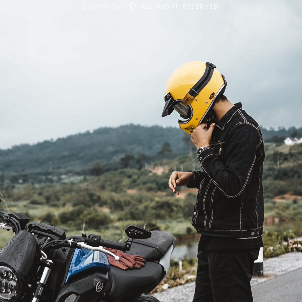 หมวกกันน็อค Gobi เต็มใบสายคลาคลิด Helmshell x Mototwist BKK | Shopee ...