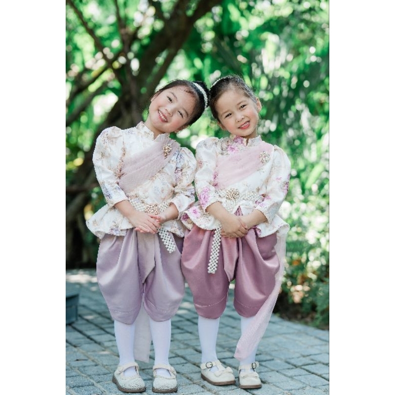 ชุดไทยเด็ก "ชมพูสิริน" เนื้อผ้าดี ใส่สบาย ดูคุณหนู ใส่โรงเรียน งานลอยกระทง | AI Jung Clothes มุมมองที่ 4