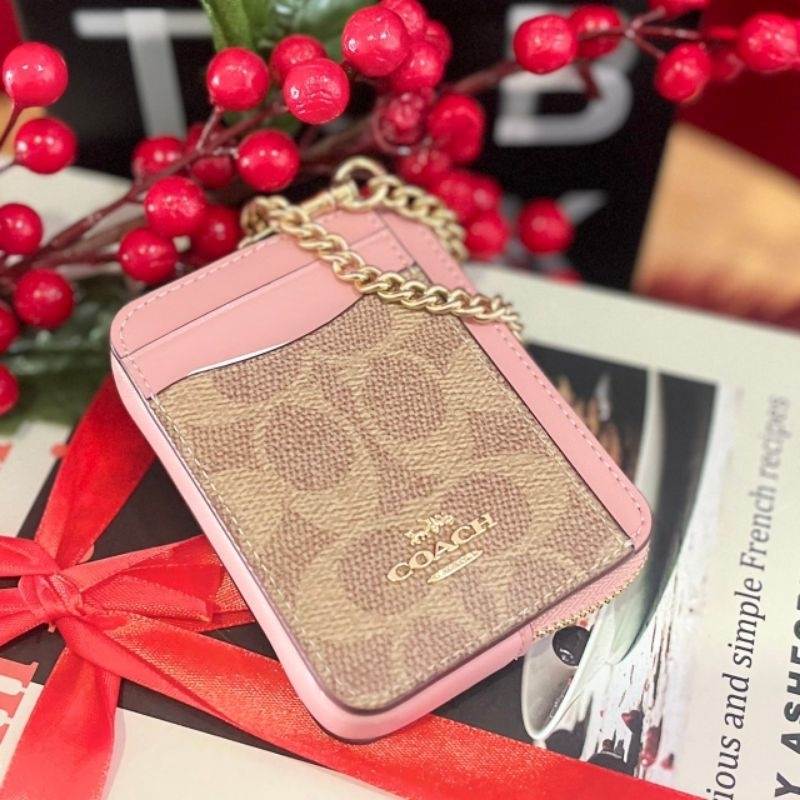 ใส่บัตร ใส่เหรียญ ทรงกล่อง COACH ZIP CARD CASE IN SIGNATURE CW883