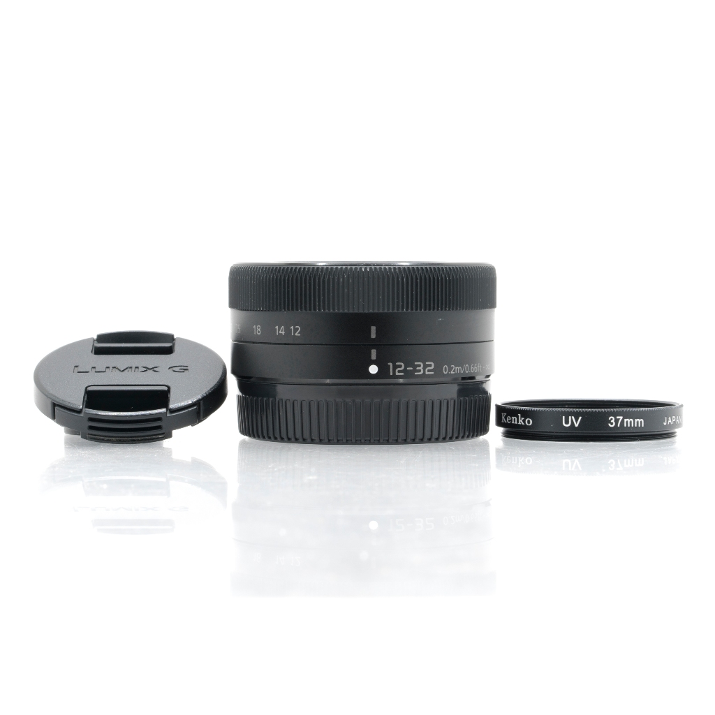 thumbnail image 2 of JJC Auto Lens Cap For Panasonic Lumix G Vario 12-32mm F/3.5-5.6 – Auto Open/Close, Z-O14-42 2 of 5