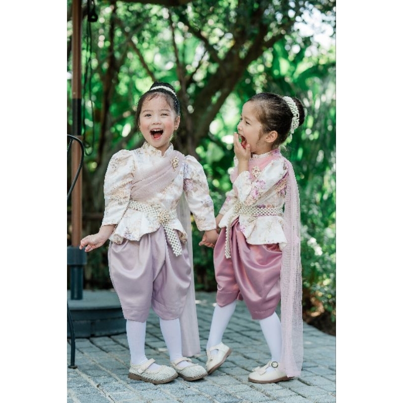 ชุดไทยเด็ก "ชมพูสิริน" เนื้อผ้าดี ใส่สบาย ดูคุณหนู ใส่โรงเรียน งานลอยกระทง | AI Jung Clothes มุมมองที่ 5