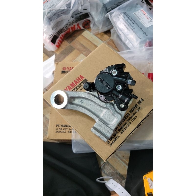 ชุดปั๊มดิสเบรคหลัง WR155 แท้เบิกศูนย์ | Shopee Thailand