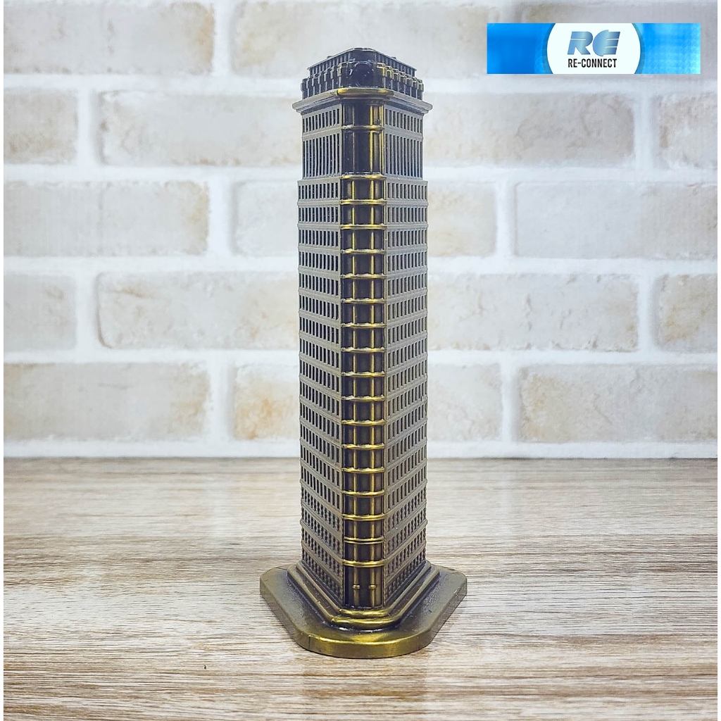 โมเดลตึกแฟลตไอรอน สูง18ซม. ตกแต่งบ้าน ที่ระลึก โลหะสีทองเหลือง 3D Model ...
