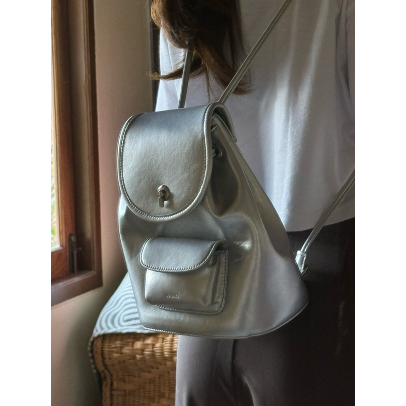 Stand Oil Ditto Backpack (Silver) (มือสองสภาพดี) | Shopee Thailand