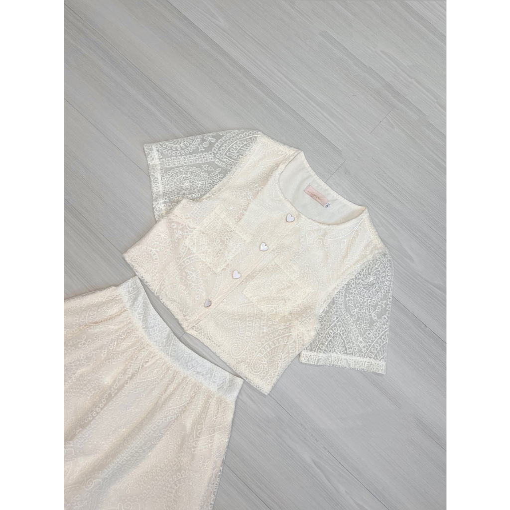 เซ็ตเสื้อกระโปรงลูกไม้สวยหรู ไซส์ S-2XL ชุดไปงานบุญ งานบวช แฟนนาค มุมมองที่ 2