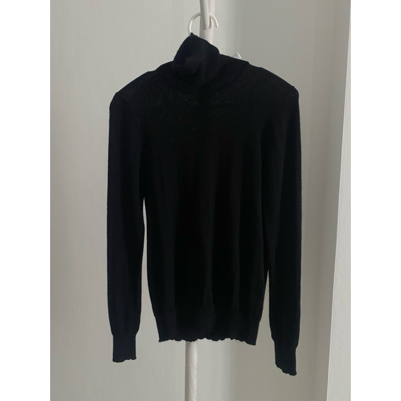 เสื้อคอเต่า Uniqlo Size M ส่งต่อ Shopee Thailand