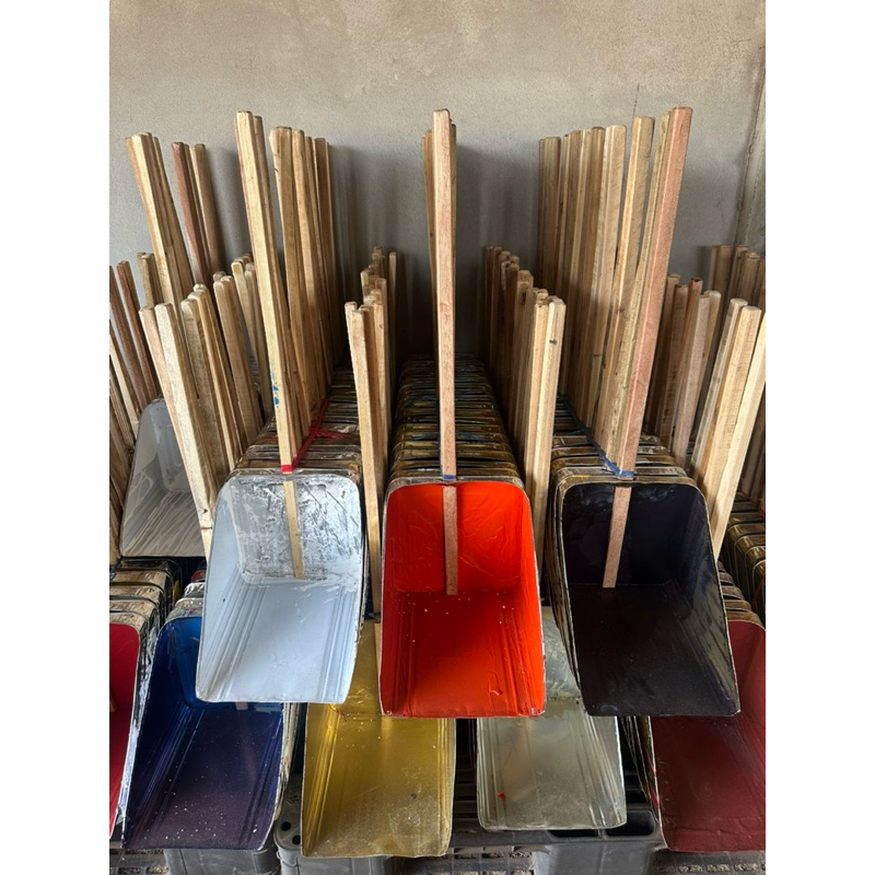 ที่ตักขยะ ที่ตักขยะปี๊บ ที่โกยผง ที่ตักขยะปี๊บด้ามเหลี่ยม | Shopee Thailand