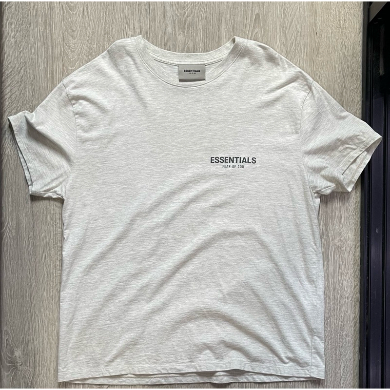เสื้อ Essentials แท้ สีเทา | Shopee Thailand