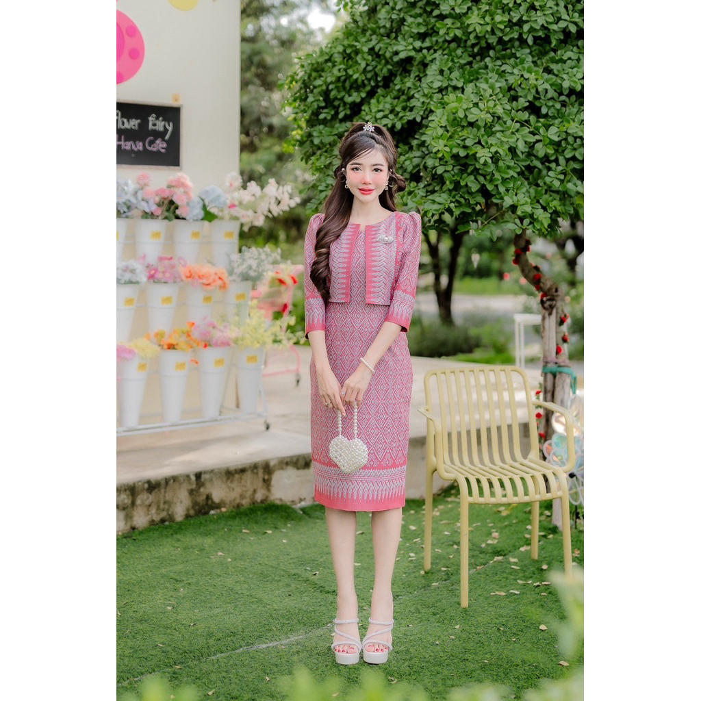 เดรสลายไทยผ้าไหมญี่ปุ่น กระชับทรง สวยทุกรูป ใส่สบายไม่ต้องรีด