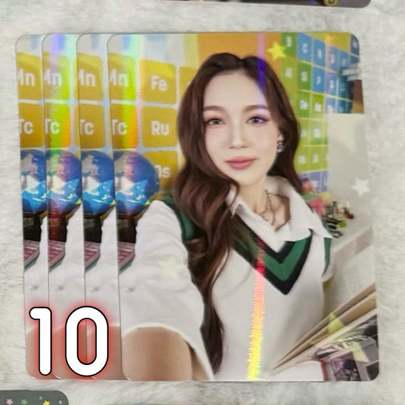 การ์ดสุ่มผู้หญิง GMMTV GIRLS COLLECTIBLE RANDOM CARD น้ำตาล การ์ดสุ่มผู้หญิง GMMTV GIRLS COLLECTIBLE RANDOM CARD น้ำตาล